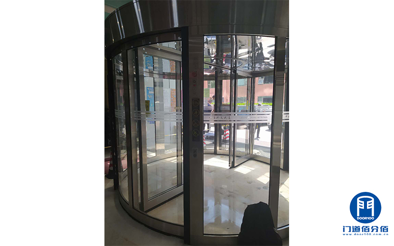 轉(zhuǎn)門維保案例丨凱必盛電動兩翼旋轉(zhuǎn)門保養(yǎng)項目