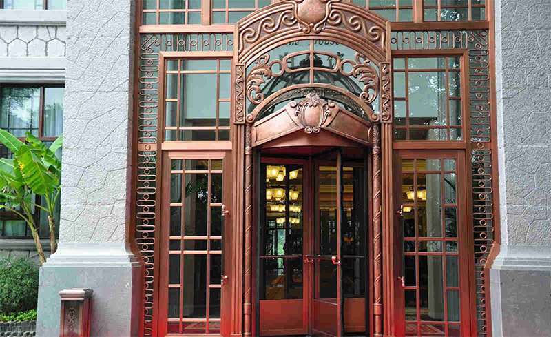 酒店出入口大門設(shè)計(jì)選擇注意事項(xiàng)