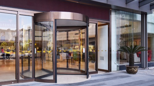 自動旋轉(zhuǎn)門做定期自動門保養(yǎng)有什么好處？