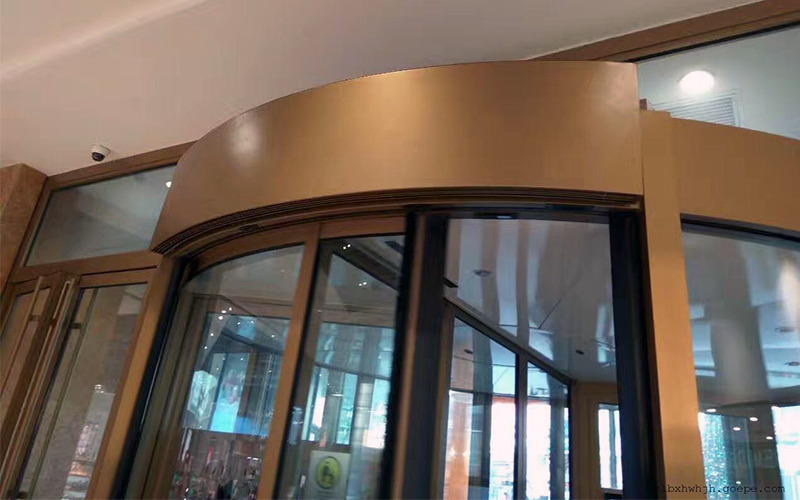 如何為旋轉(zhuǎn)門/自動門門區(qū)挑選熱風(fēng)幕？