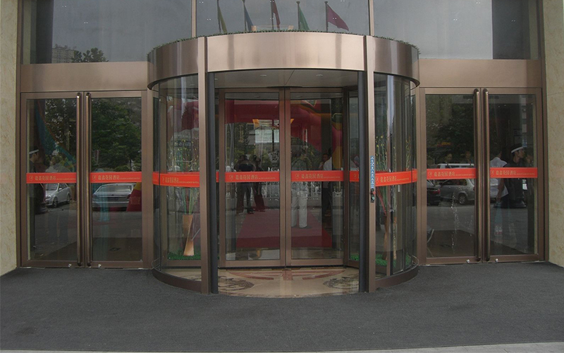 兩翼自動旋轉(zhuǎn)門日常清潔保養(yǎng)指南