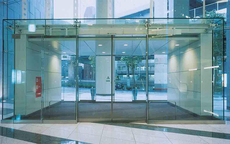 闡述自動(dòng)門與門禁系統(tǒng)的配合