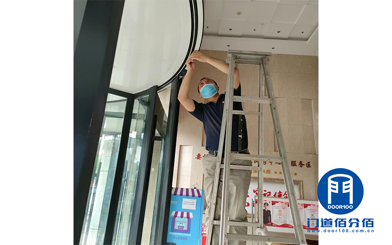 濟(jì)南兩翼旋轉(zhuǎn)門中間自動(dòng)平滑門故障維修處理