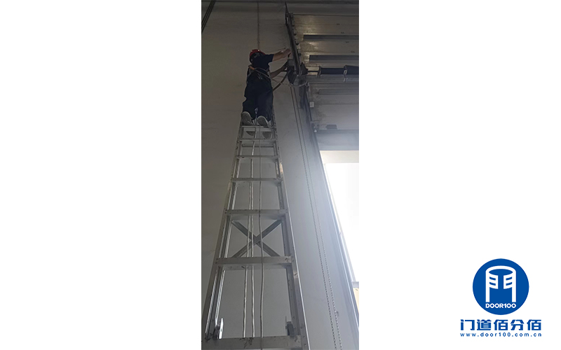 項(xiàng)目案例：江蘇移動(dòng)提升門維修（電機(jī)控制器更換）