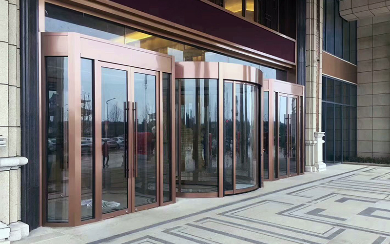 緊急處理措施：當酒店旋轉門壞了時該怎么做？