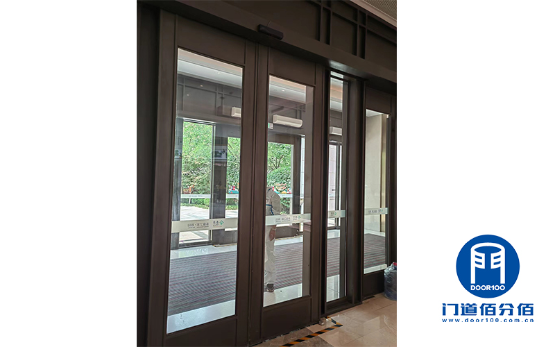 案例介紹丨北京泰康養(yǎng)老社區(qū)平移玻璃自動(dòng)門維修