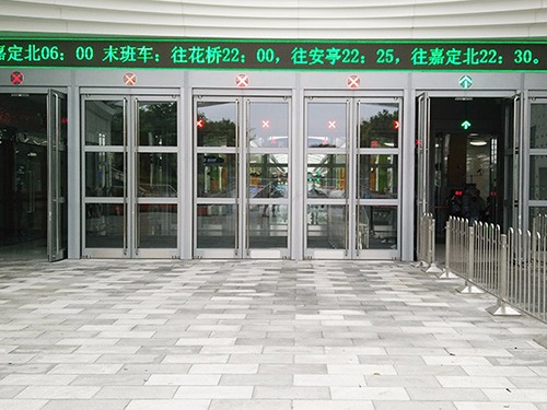 上海軌道交通11號線迪士尼站自動平衡門維修服務(wù)案例