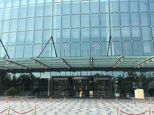北京旋轉(zhuǎn)門維修北京麗維賽德酒店自動旋轉(zhuǎn)門維修服務(wù)案例