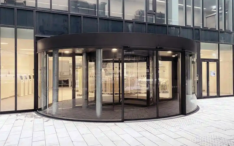 不同角度分析旋轉(zhuǎn)門維保工作的重要性