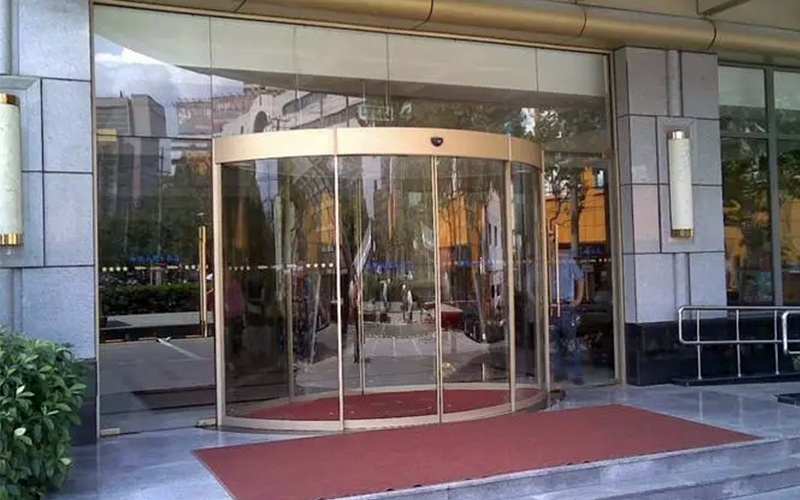 自動弧形門維修保養(yǎng)指南：讓它持久運行