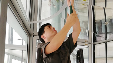 兩翼旋轉(zhuǎn)門(mén)維修