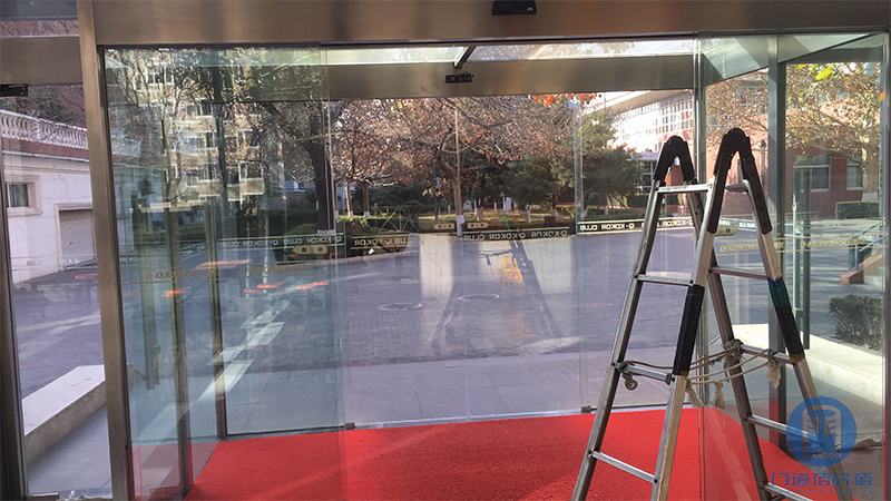 常見自動感應(yīng)門故障維修方法，門道佰分佰維修案例