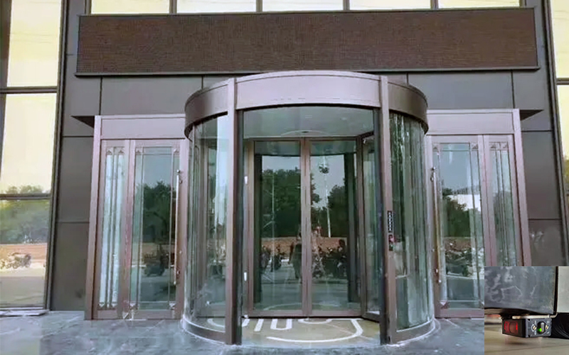 兩翼自動旋轉(zhuǎn)門安全防夾系統(tǒng)配件介紹