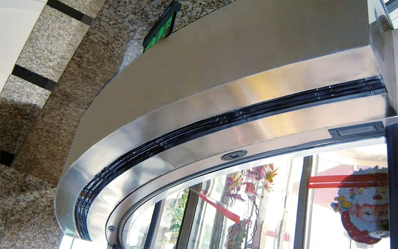 熱風(fēng)幕和空調(diào)有何區(qū)別？其原理和作用是什么？