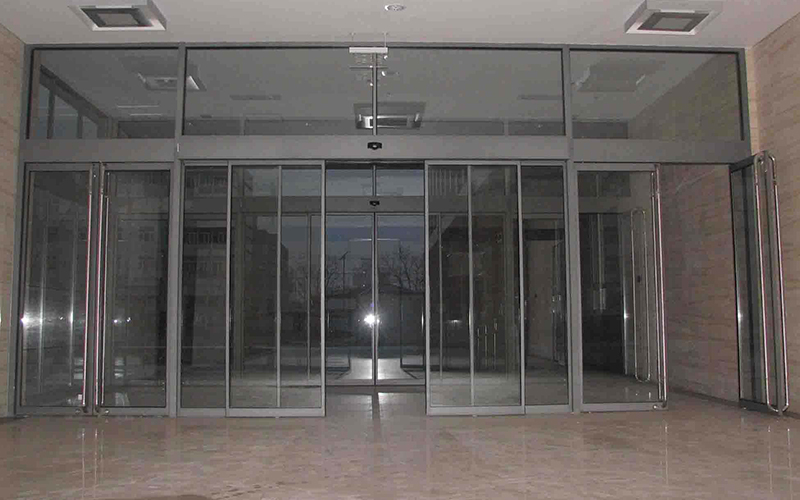 智能化趨勢背景下的自動門有哪些表現(xiàn)形式