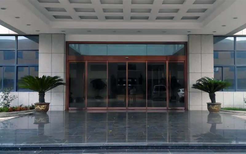 自動平移門不能關(guān)閉、卡頓維修方法與技巧