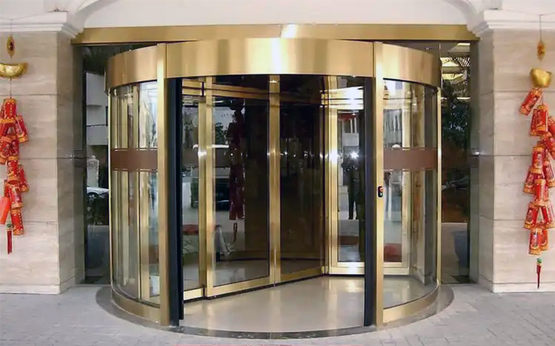 使用差異：手動(dòng)與自動(dòng)旋轉(zhuǎn)門大不同